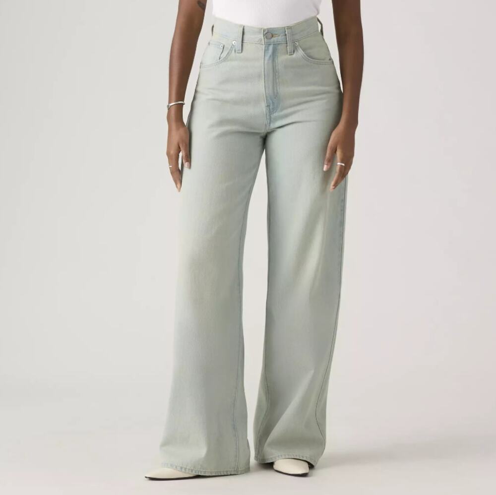 Levi's Women's High-Rise Cinch Baggy Jeans - On Blast 29 Wide Leg Denim Jeans
